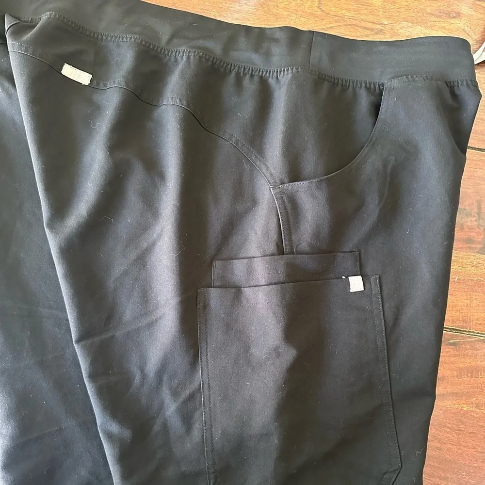 FIGS Technical Collection Kade Cargo Scrub Pants Black XXL Straight-Leg - Picture 5 of 9
